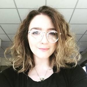 Meet your Posher, Monica